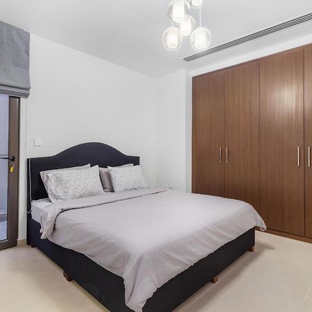Vacation Dream By Dn Apartment Muscat Exterior photo